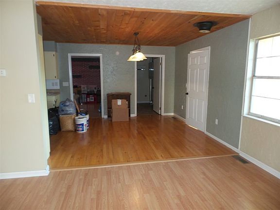 4th image of 116 Golden Rod Dr