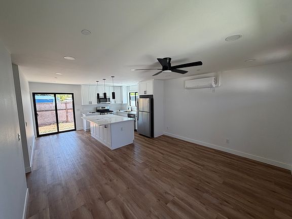 5th image of 871 Perris St #3
