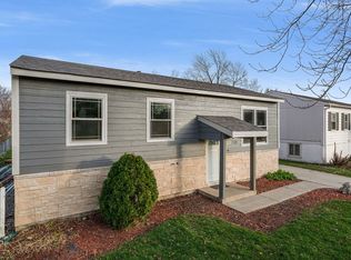 735 Parkside Ave, West Chicago, IL 60185