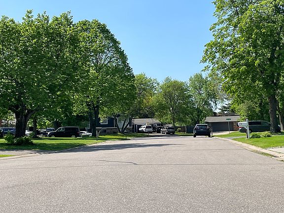 3rd image of 8106 Vincent Ave N