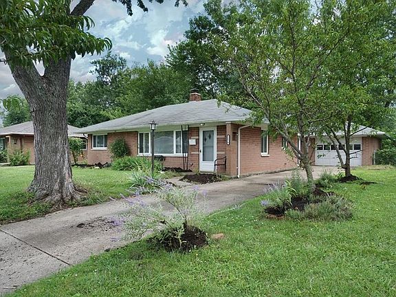 3rd image of 3874 Kingswood Dr