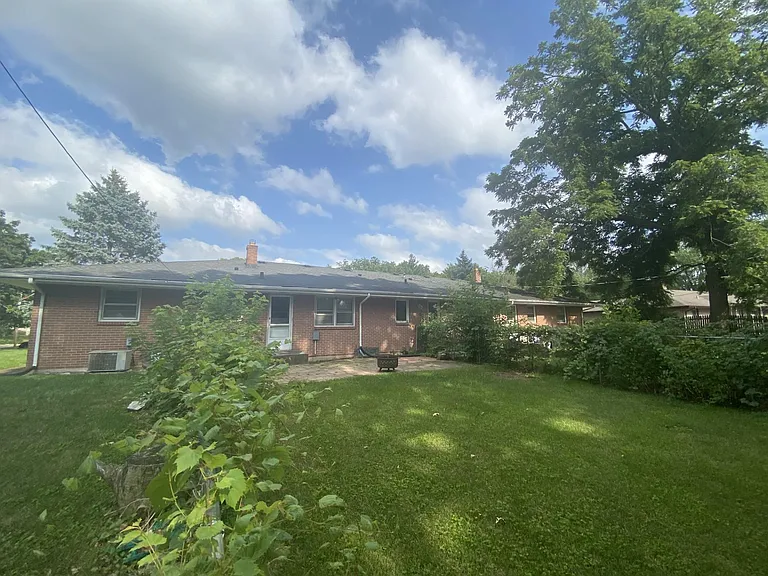 1207 Eastview Rd — Photo 48