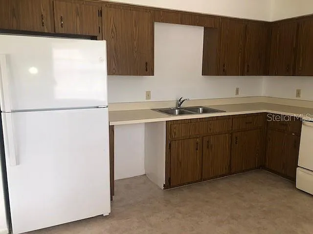 2 bed, 1.0 bath, 897 sqft, $1,300 — Photo 4