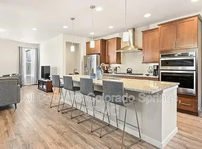 4350 Parkwood Trl — Photo 3