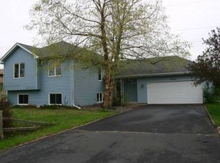 4440 Hamilton Dr, Eagan, MN 55123