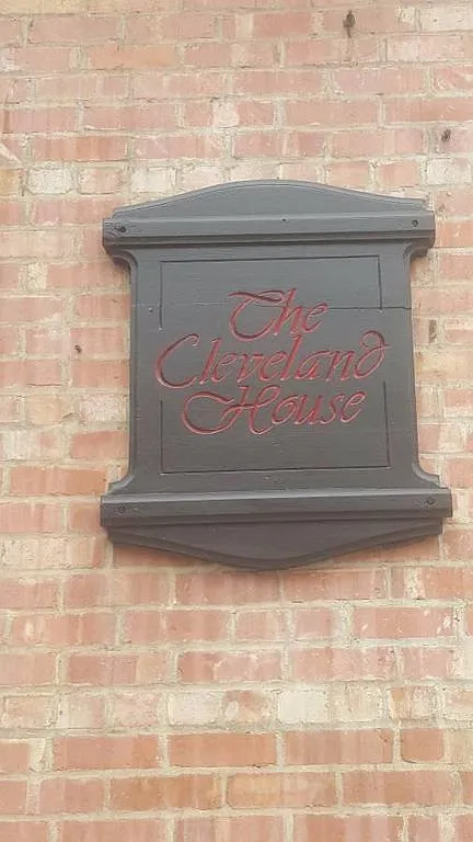 Cleveland House - 103 — Photo 4