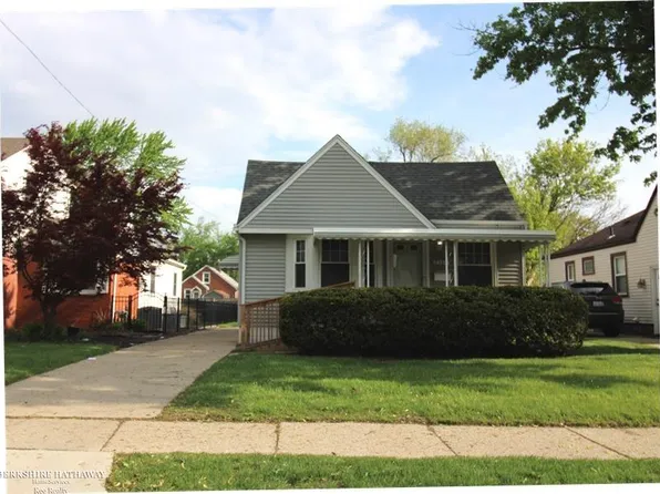 2380 Wiltshire Rd, Berkley, MI 48072