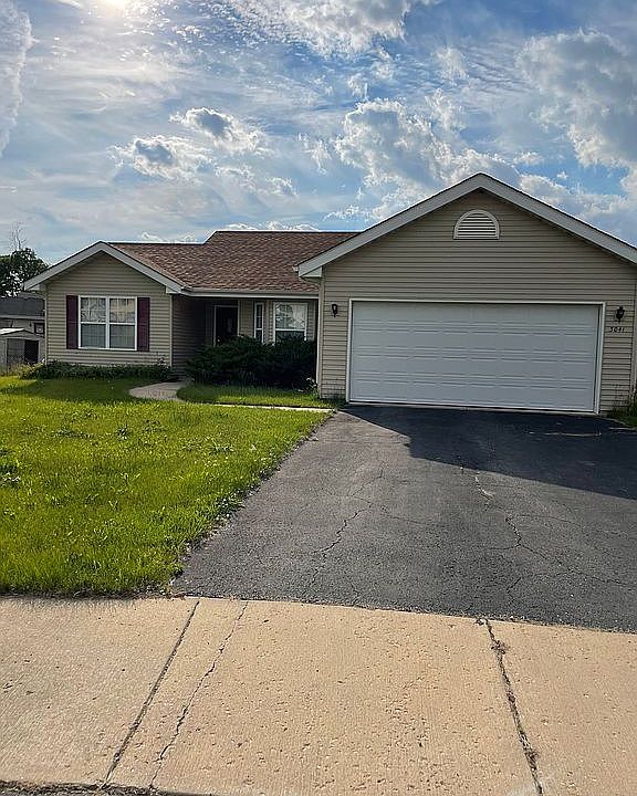 1st image of 3041 Holiday Ct
