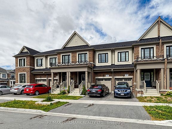 3rd image of 37 Velvet Dr