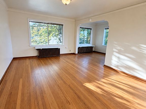 4th image of 8008 Greenwood Ave N APT 302