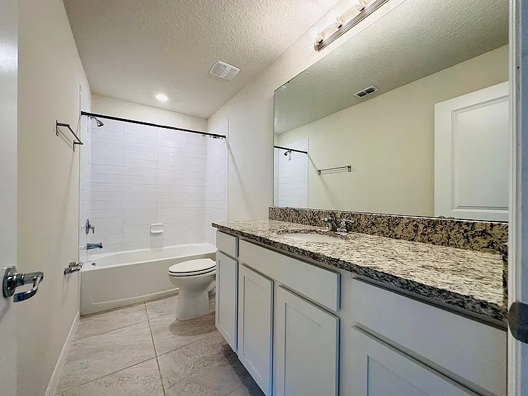 5269 Royal Point Ave — Photo 15
