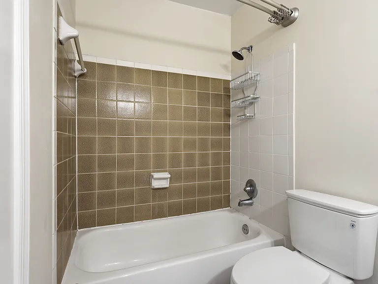 8747 Arley Dr — Photo 20