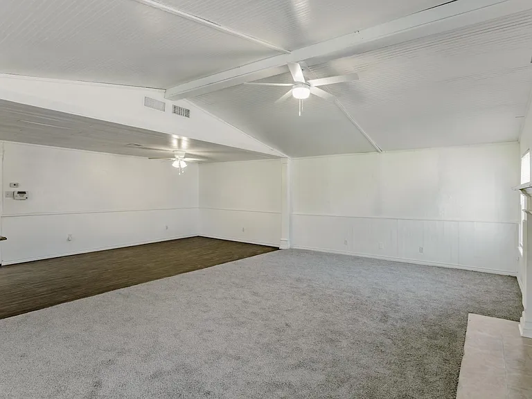 5821 Circular Dr — Photo 29