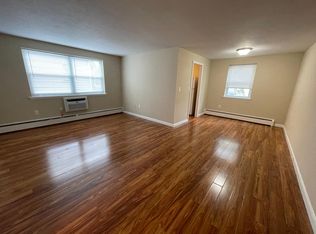 45 Oakwood Ave APT B2, West Hartford, CT 06119