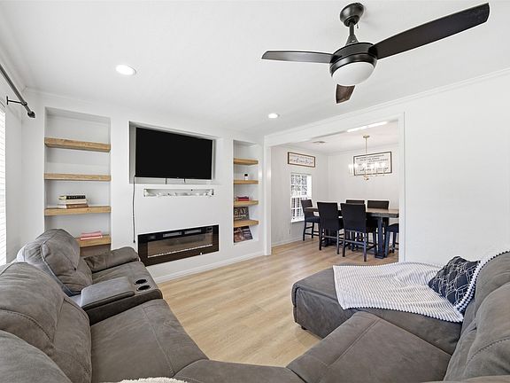 3rd image of 1901 N 7th St