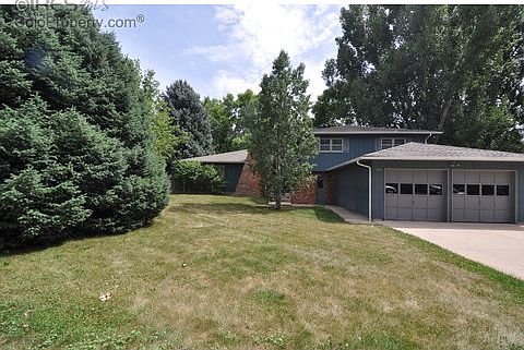 2nd image of 2841 W Lake St