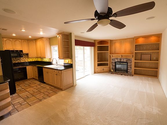 Family room, Dining, FP,