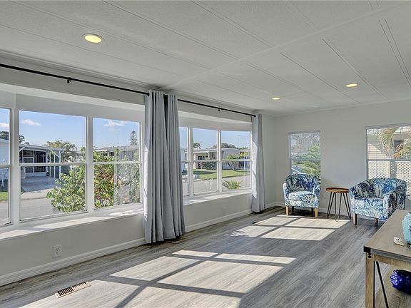 4th image of 610 Sea Gull Dr