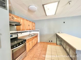 8132 Baldwin St #A, Oakland, CA 94621