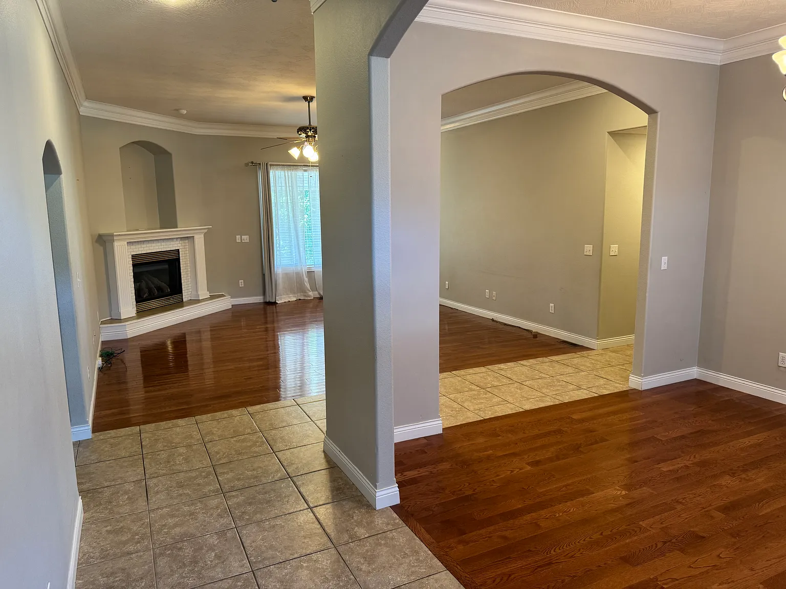 4 bed, 2464 sqft, $2,400 — Photo 3