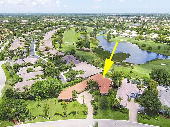 01_aerial2_221 Thornton Drive