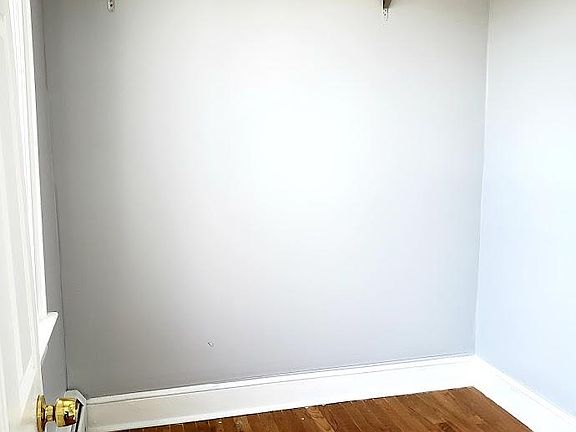 4th image of 403 Whiton St #2B