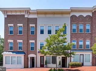 807 Skippers Ln, Annapolis, MD 21401