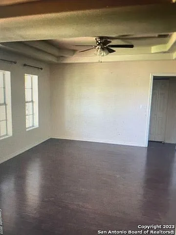 3 bed, 2.0 bath, 1724 sqft, $1,600 — Photo 4