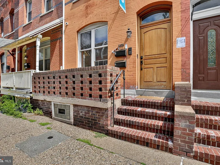 4435 Sansom St #1 — Photo 16