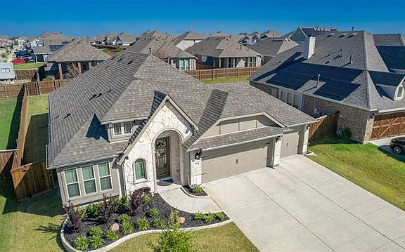 3rd image of 5066 Huffines Blvd