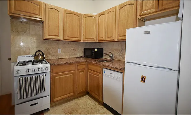 Rented by Corcoran | media 11