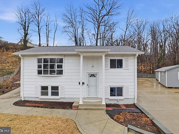 4th image of 14702 Blair Ct