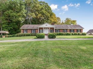 1695 Lewisville Vienna Rd, Pfafftown, NC 27040