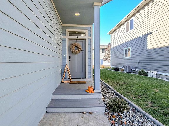 2nd image of 1354 Indian Hills Dr