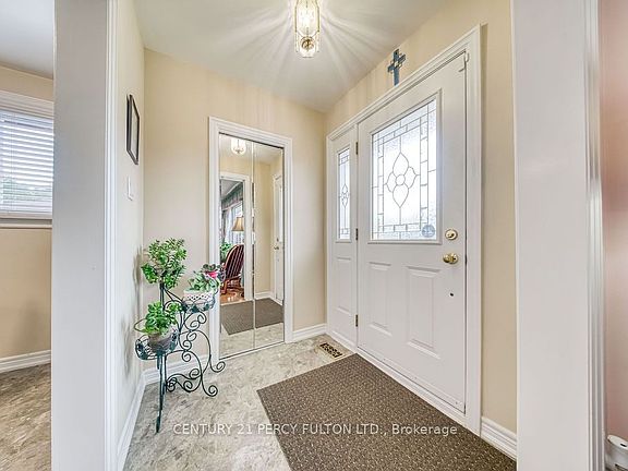 3rd image of 70 Limevale Cres