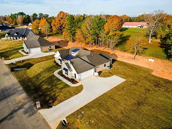 2nd image of 20963 Patriot Cir