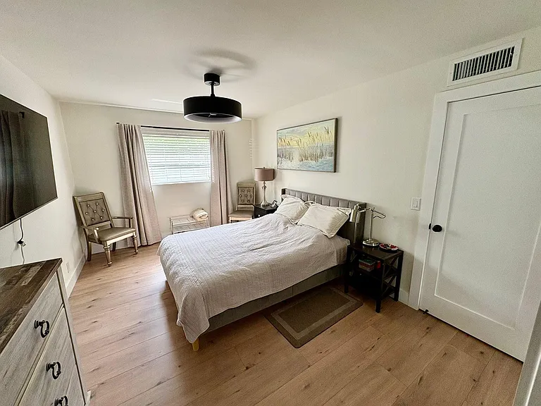 22805 SW 66th Ave #105 — Photo 3