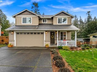 29800 Riverview Dr, Rainier, OR 97048