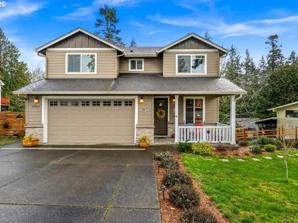 29800 Riverview Dr, Rainier, OR 97048