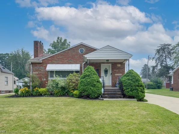 687 S Firestone Blvd, Akron, OH 44301