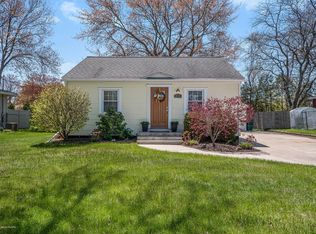 616 Summer St, Spring Lake, MI 49456