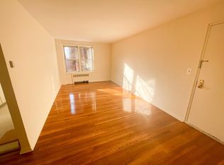 3704 Parsons Blvd, Flushing, NY 11354