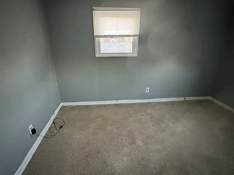 2171 Amherst Ave — Photo 5