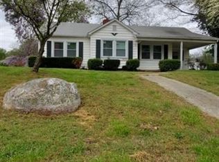 826 Old Charlotte Rd SW, Concord, NC 28027