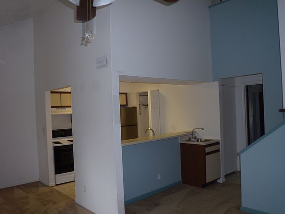Living Room / Kitchen