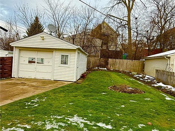 4th image of 4907 E 88th St
