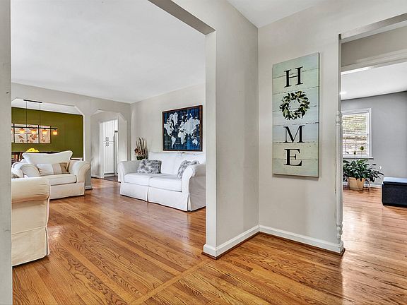 5th image of 3730 London Cir