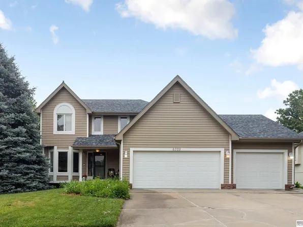 6325 N 104th St, Omaha, NE 68134