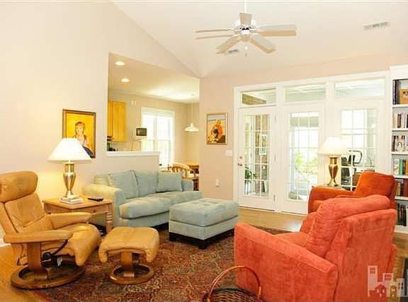 4th image of 5005 Godfrey Way