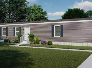 37 Willow Dr E, Newnan, GA 30263